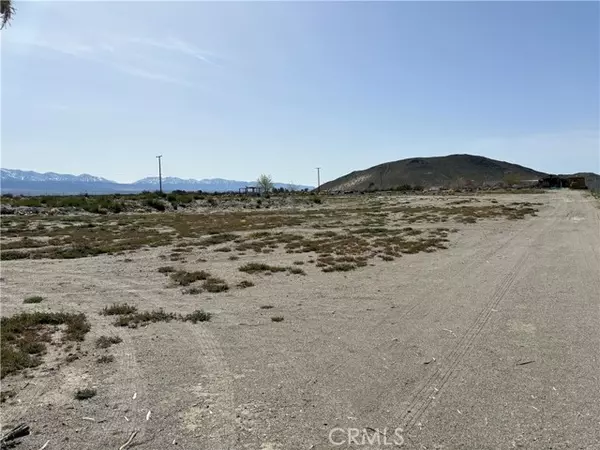 Adelanto, CA 92301,18952 Silver Rock Road