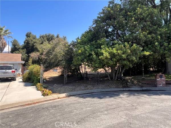 4053 N Towne Avenue, Claremont, CA 91711