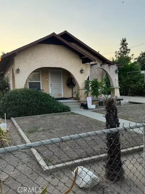 Azusa, CA 91702,221 N Pasadena Avenue