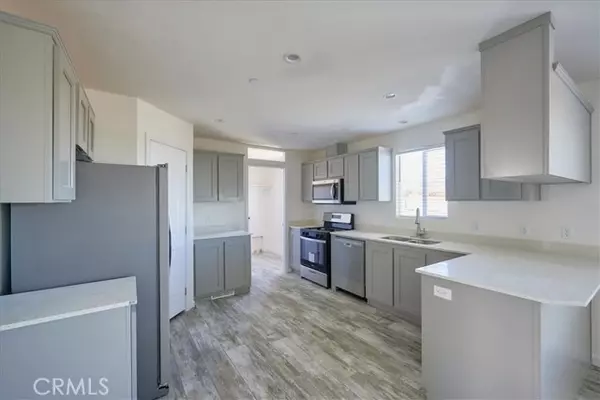 1772 Arcadia Road, Phelan, CA 92371