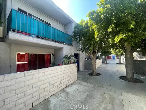 North Hills (los Angeles), CA 91343,8633 Columbus Ave