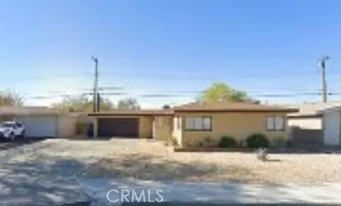 1108 W Avenue J8, Lancaster, CA 93534