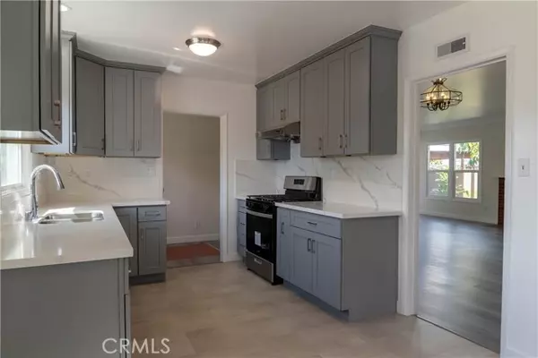 Covina, CA 91723,768 S Barranca Avenue