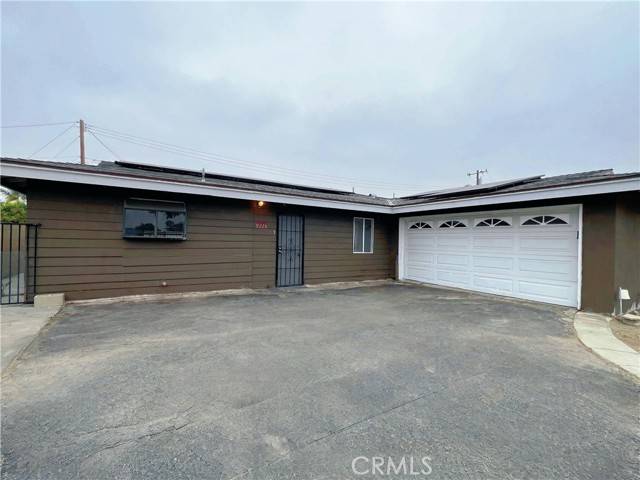 9228 Oleander Avenue, Fontana, CA 92335