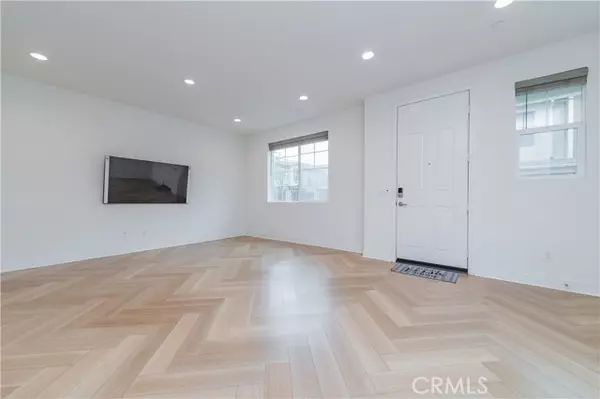 Ontario, CA 91761,4036 E Peony Paseo #7