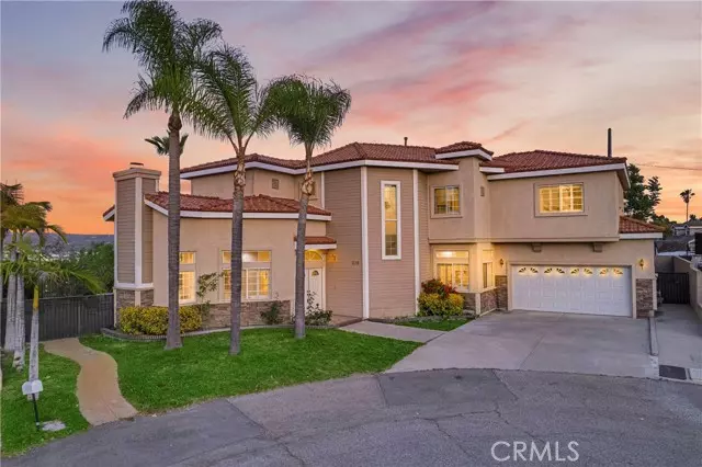 Walnut, CA 91789,338 Calle Vista