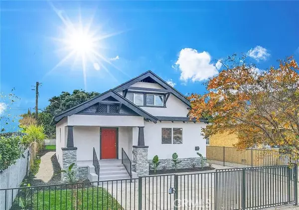 160 W 48th Street, Los Angeles, CA 90037