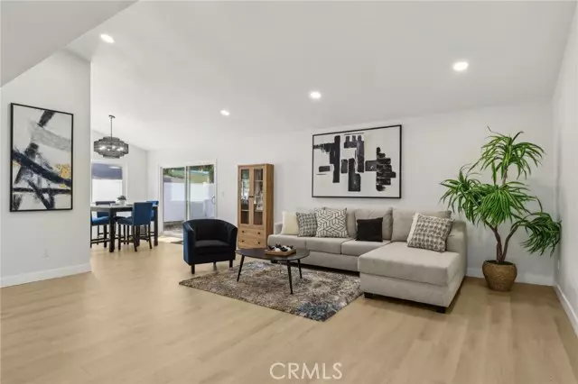 Pacoima (los Angeles), CA 91331,12548 Terra Bella Street