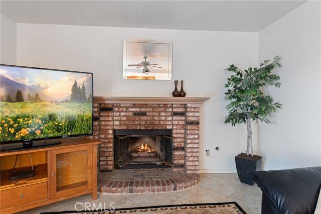 Palmdale, CA 93551,40420 Valiente Drive
