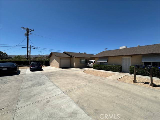 Joshua Tree, CA 92252,61947 Plaza Road