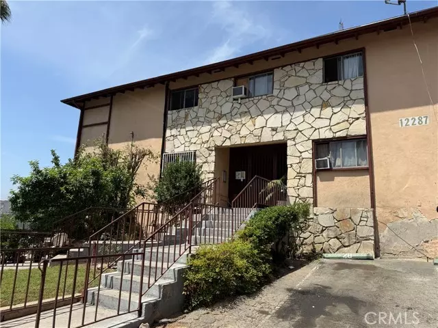 12287 Osborne Street #12, Pacoima (los Angeles), CA 91331