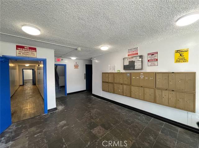 Van Nuys (los Angeles), CA 91406,8070 Langdon Avenue