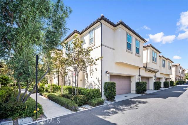 26 Prominence, Lake Forest (el Toro), CA 92630