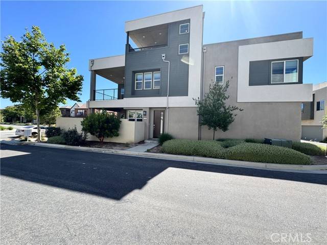 325 Sawbuck, Irvine, CA 92618