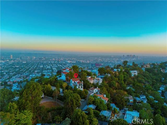 8280 Grand View Drive, Los Angeles, CA 90046