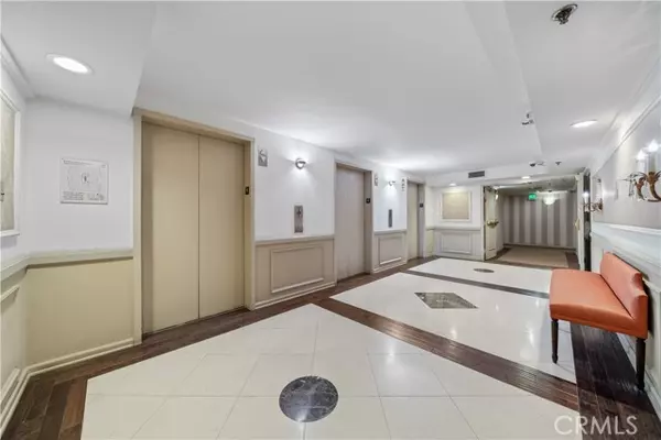 Los Angeles, CA 90024,10660 Wilshire Boulevard #609