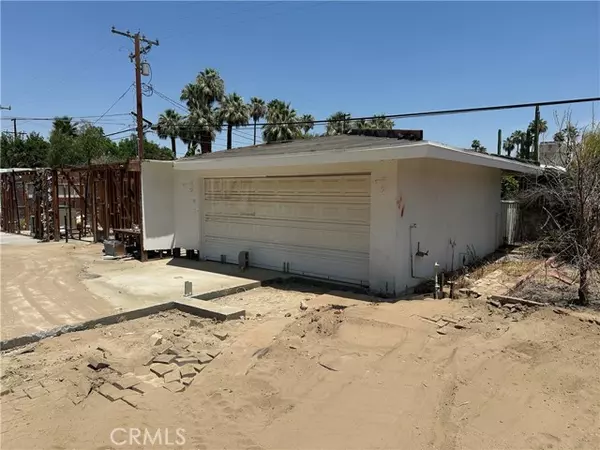 442 E Avenida Palmera, Palm Springs, CA 92264