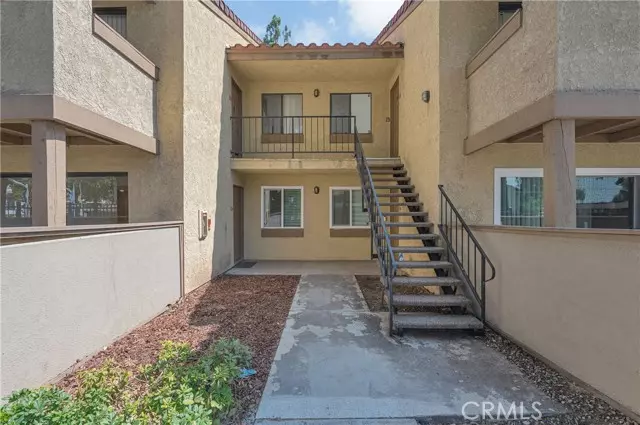 Riverside, CA 92507,1110 W Blaine Street #102