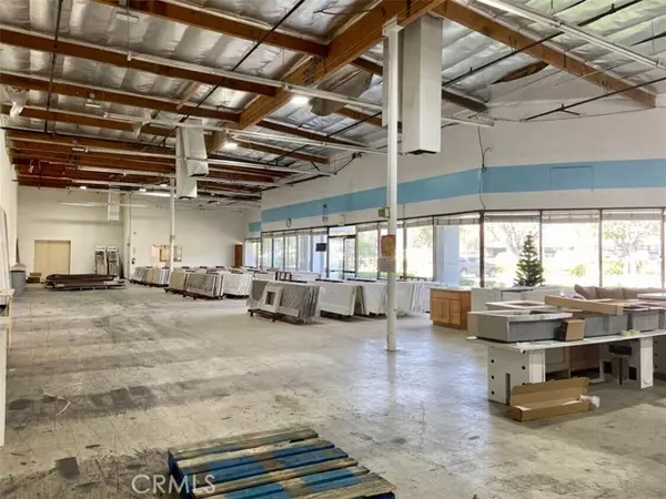 Montclair, CA 91763,5407 Holt Boulevard
