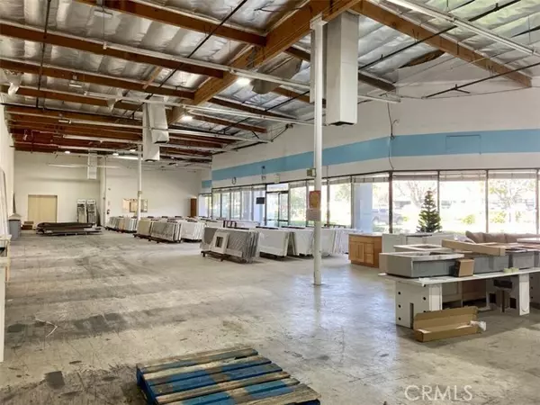Montclair, CA 91763,5407 Holt Boulevard