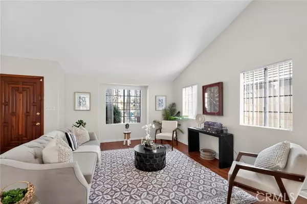 Winnetka (los Angeles), CA 91306,20254 Stagg Street