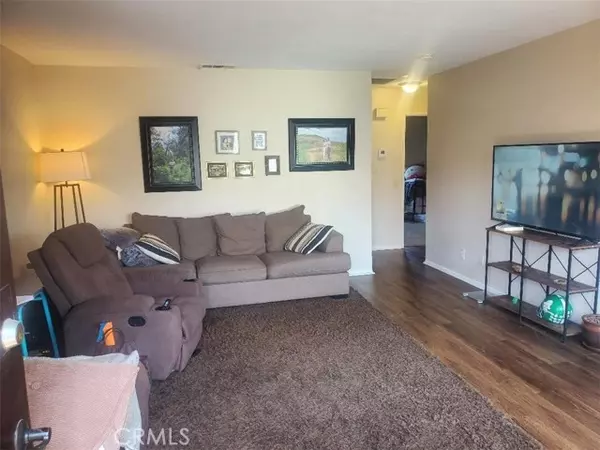 Fontana, CA 92335,8939 Mango Avenue #F