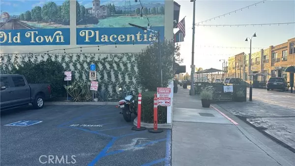 315 W Santa Fe Avenue, Placentia, CA 92870