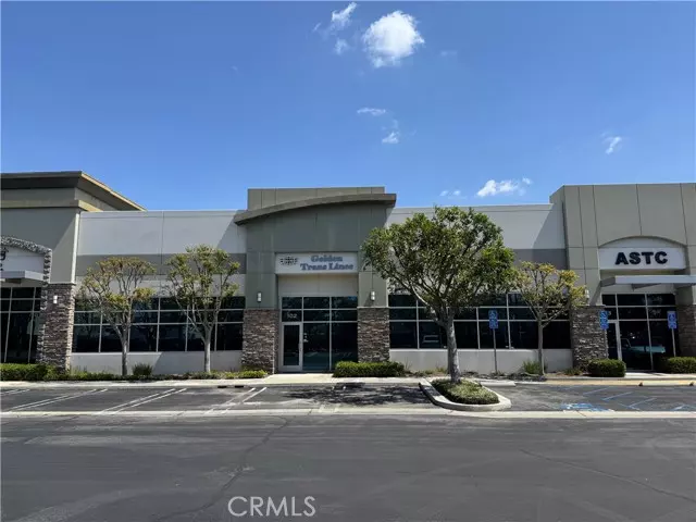 Ontario, CA 91761,1115 S Grove Avenue