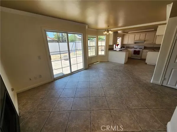 Fontana, CA 92336,6902 Blanchard Avenue