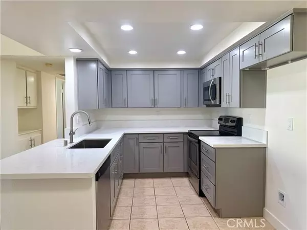 Pomona, CA 91766,58 Carriage Way #208