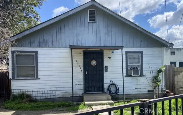 12120 S Willowbrook, Compton, CA 90222