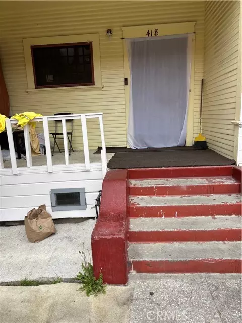 Los Angeles, CA 90011,418 E 40th Place