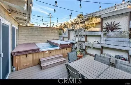 Huntington Beach, CA 92648,222 19th