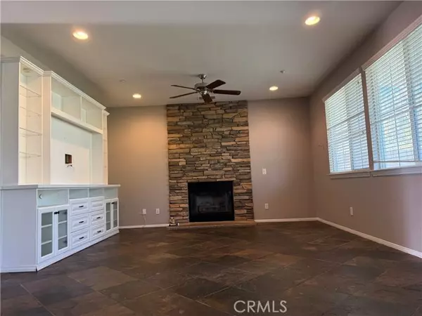 Fontana, CA 92336,16448 Los Coyotes Street