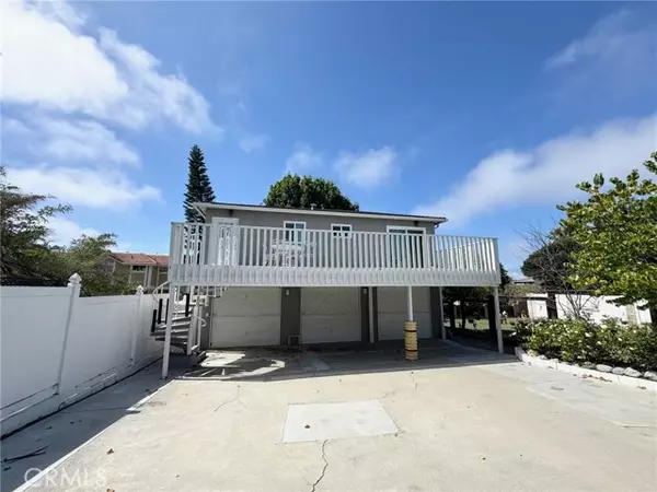 Redondo Beach, CA 90277,221 S Helberta #2