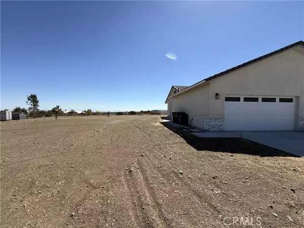 Phelan, CA 92371,9591 Burbank Road