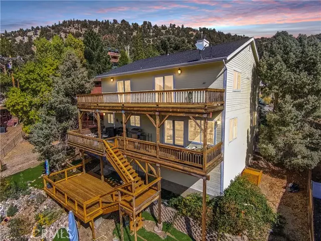 6284 Apple Vista Dr, Wrightwood, CA 92397