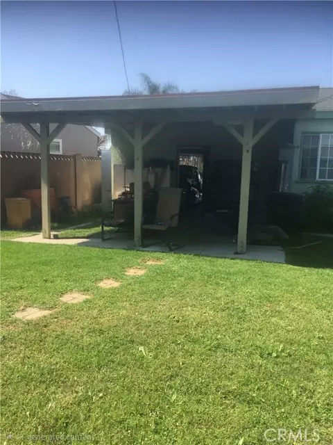 Carson, CA 90810,2524 E 218th Place