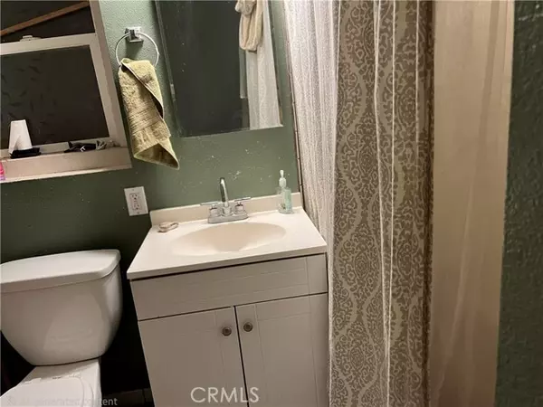 Carson, CA 90810,2524 E 218th Place