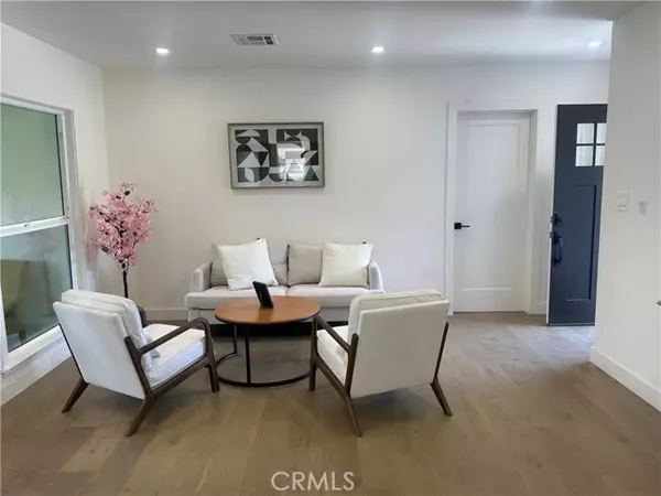 Van Nuys (los Angeles), CA 91406,16913 Covello