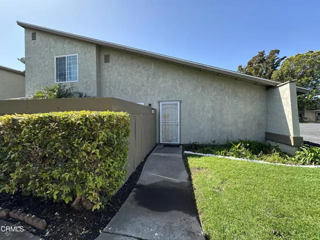 Oxnard, CA 93033,1431 Casa San Carlos Lane #D