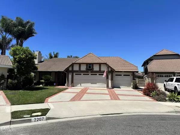 2207 Kemper Lakes Court, Oxnard, CA 93036