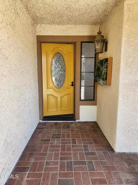 Camarillo, CA 93012,887 Via Pacheco