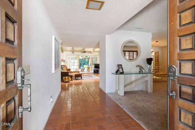 Ojai, CA 93023,610 Crestview Drive