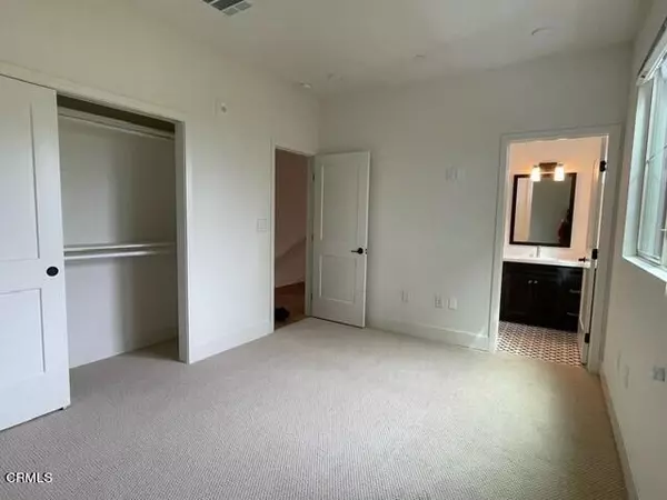 Ventura, CA 93001,44 Coronado Street #205