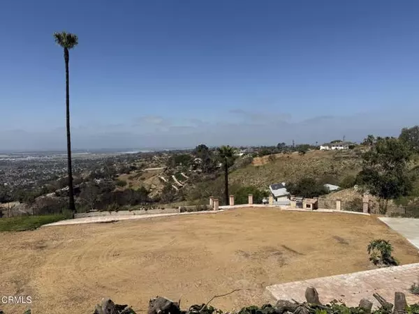 Camarillo, CA 93010,894 W Highland Drive