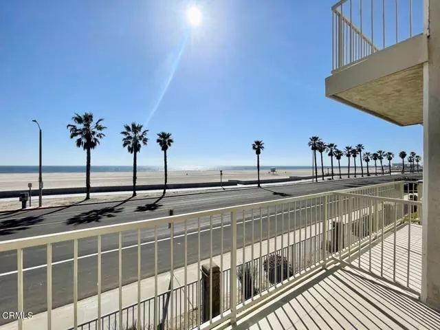 Port Hueneme, CA 93041,277 E Surfside Drive