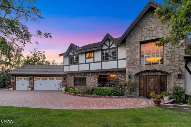 Camarillo, CA 93012,11395 Highridge Court