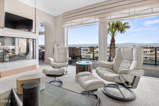 1758 Emerald Isle Way, Oxnard, CA 93035