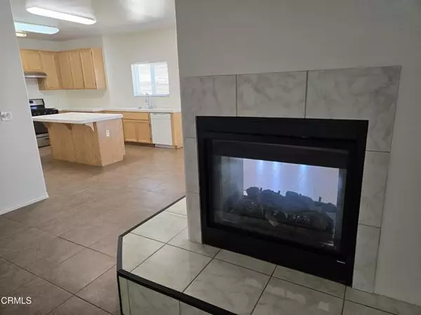 Lancaster, CA 93535,43414 Tranquility Court